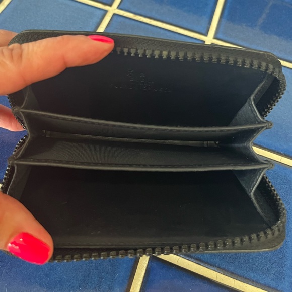 GUCCI Blooms Print GG Coated Canvas Zip Around Wallet 💙! - Picture 4 of 7